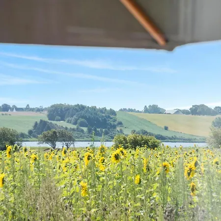 度假居 In With Wifi *