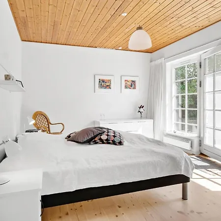 2 Bedroom Cozy In *