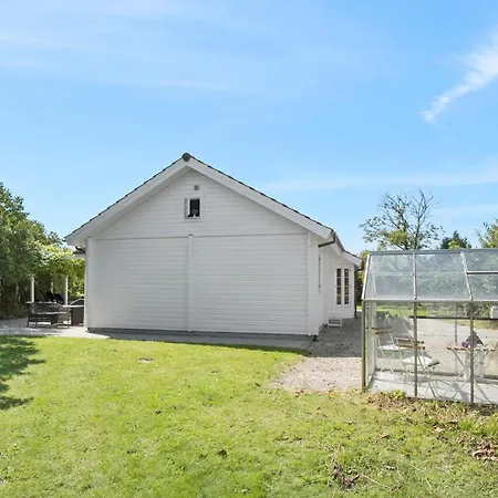 In With Wifi * Millinge